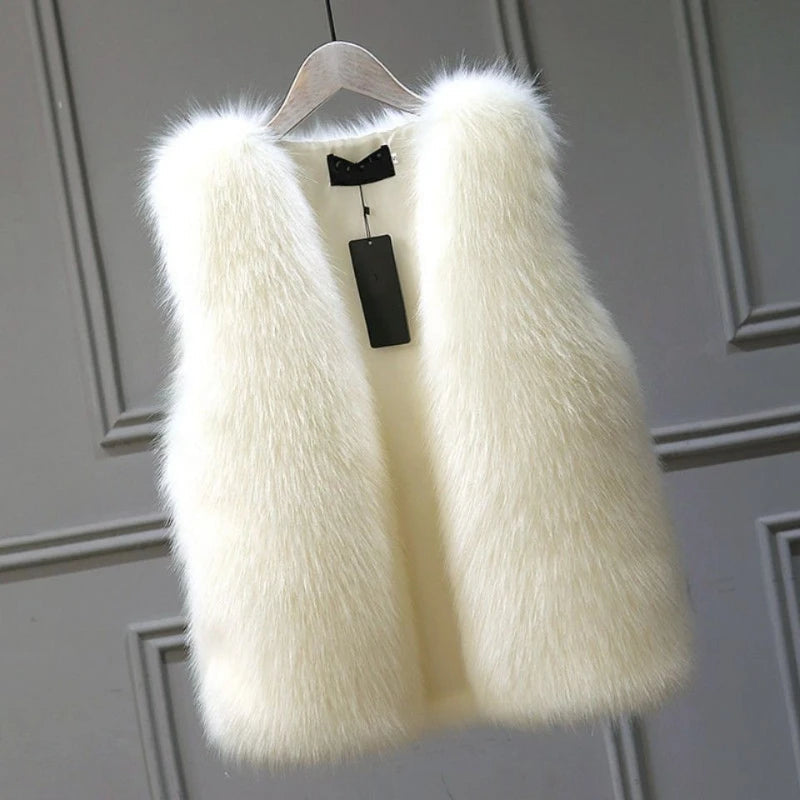 Women’s Sleeveless Textured Jacket – Stylish Layering Vest