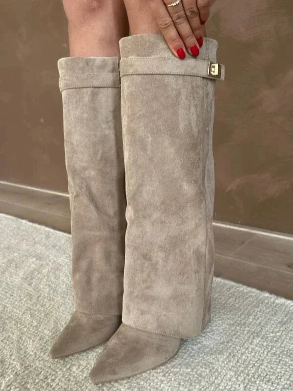 Elegant Heeled Boots in Leather – Chic & Refined Style
