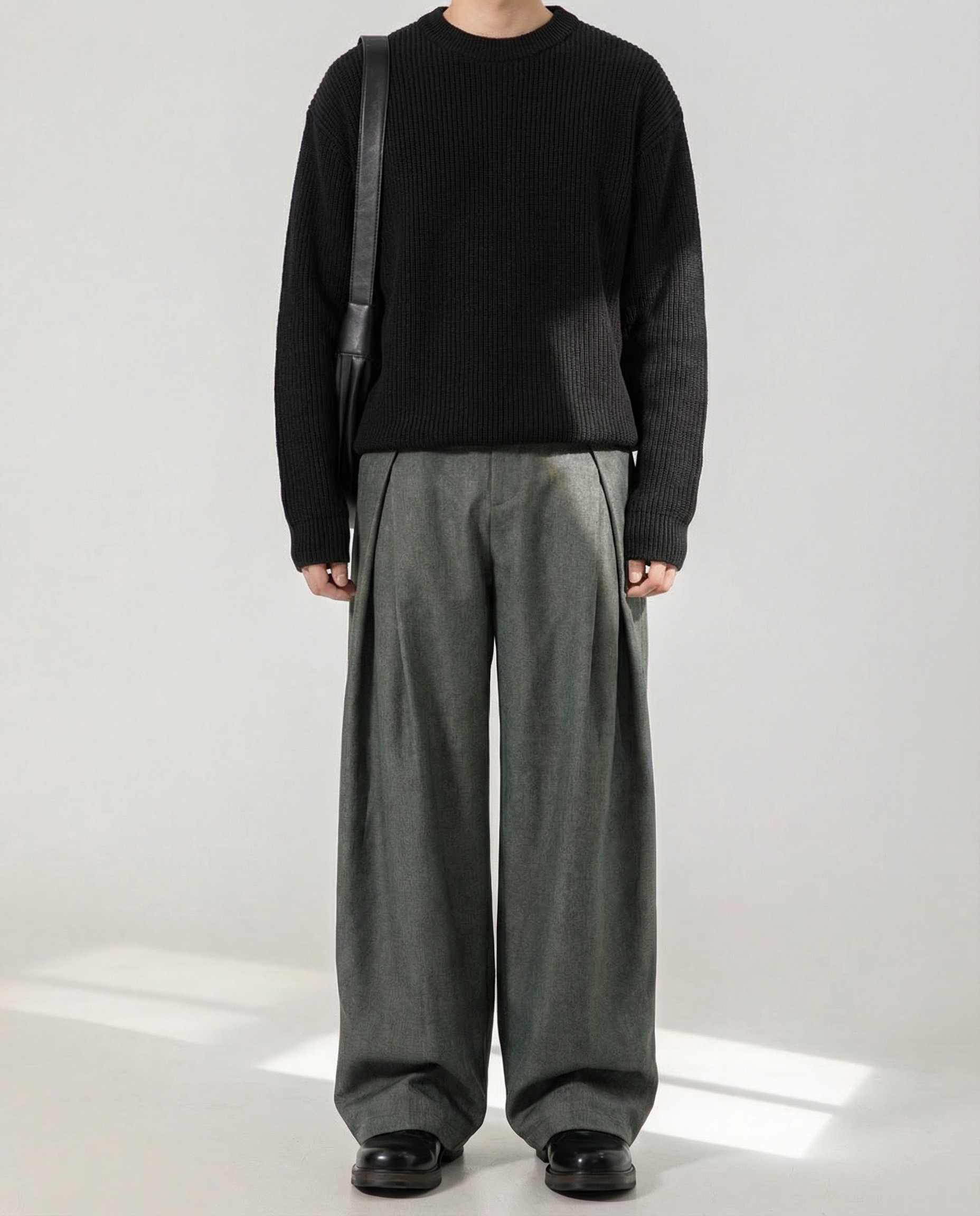 Wide-Leg Pleated Trousers – Elegant Flowing Fit